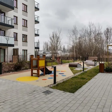 Cayenne Premium Airport * Varşova