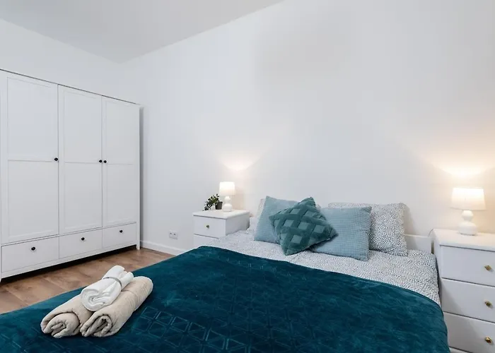 Cayenne Premium Airport Appartement Warschau