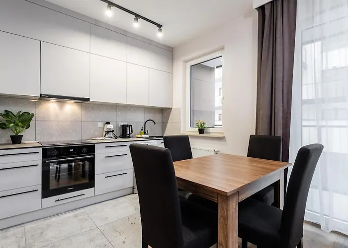 Cayenne Premium Airport Appartement Warschau